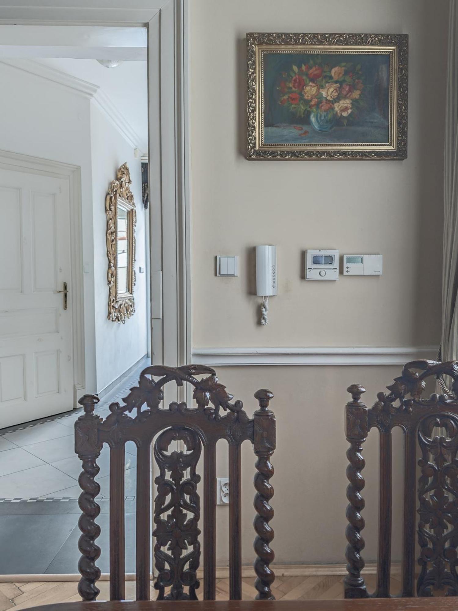 Unique Location With Hot-tub, Terrace And Garden Villa Prag