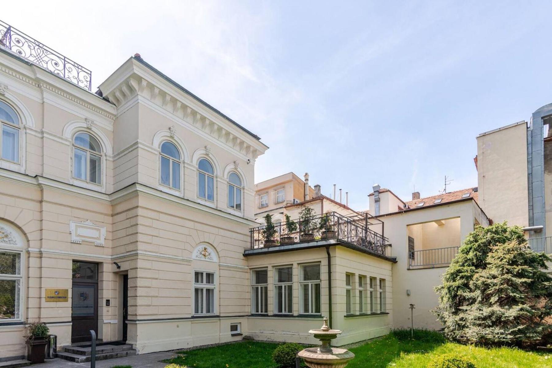 Unique Location With Hot-tub, Terrace And Garden * Praha